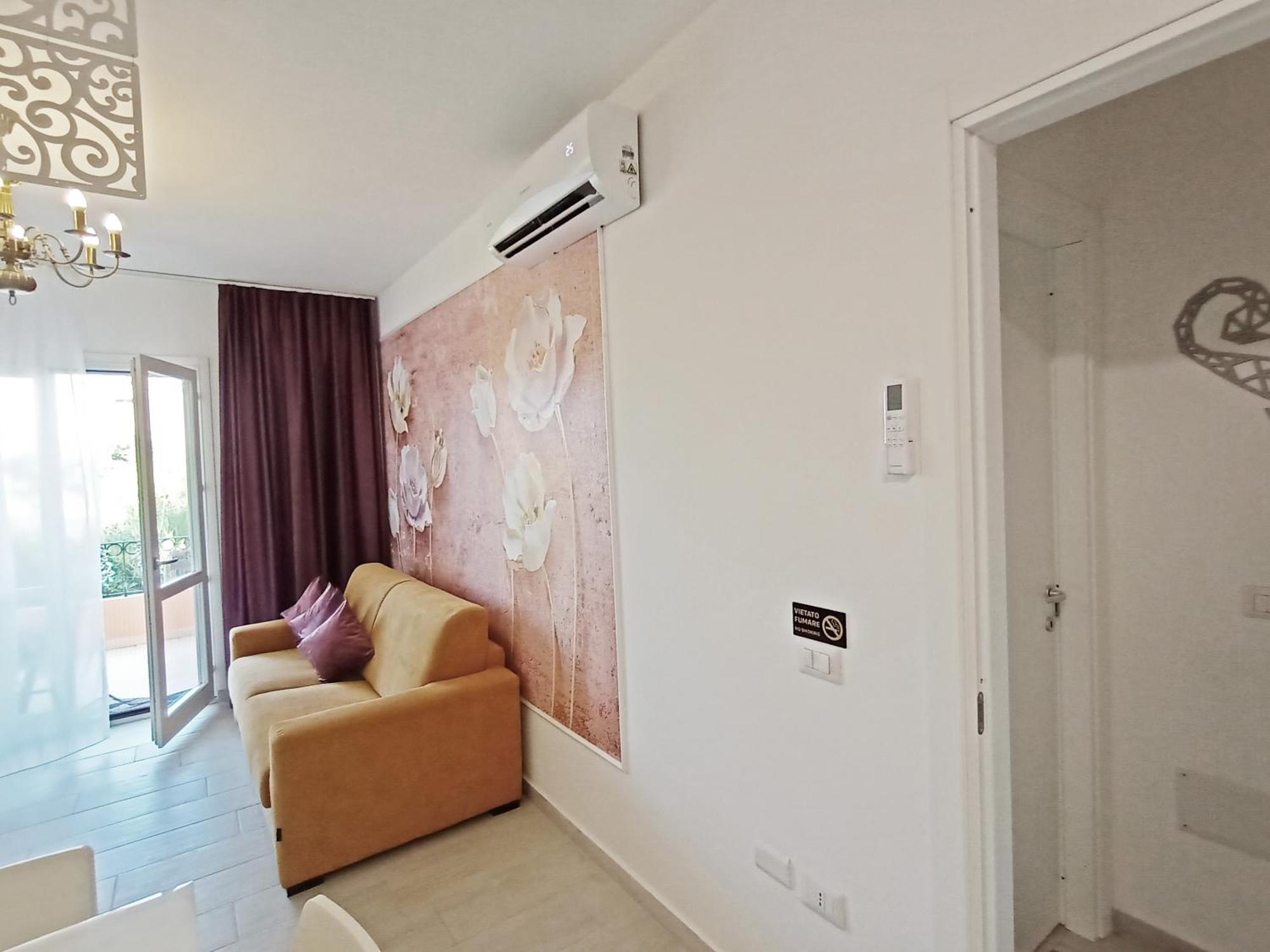 Casa Dei Fiori Blu Apartment Ла Мадалена Екстериор снимка