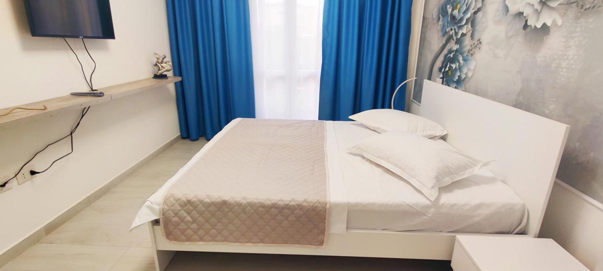 Casa Dei Fiori Blu Apartment Ла Мадалена Екстериор снимка