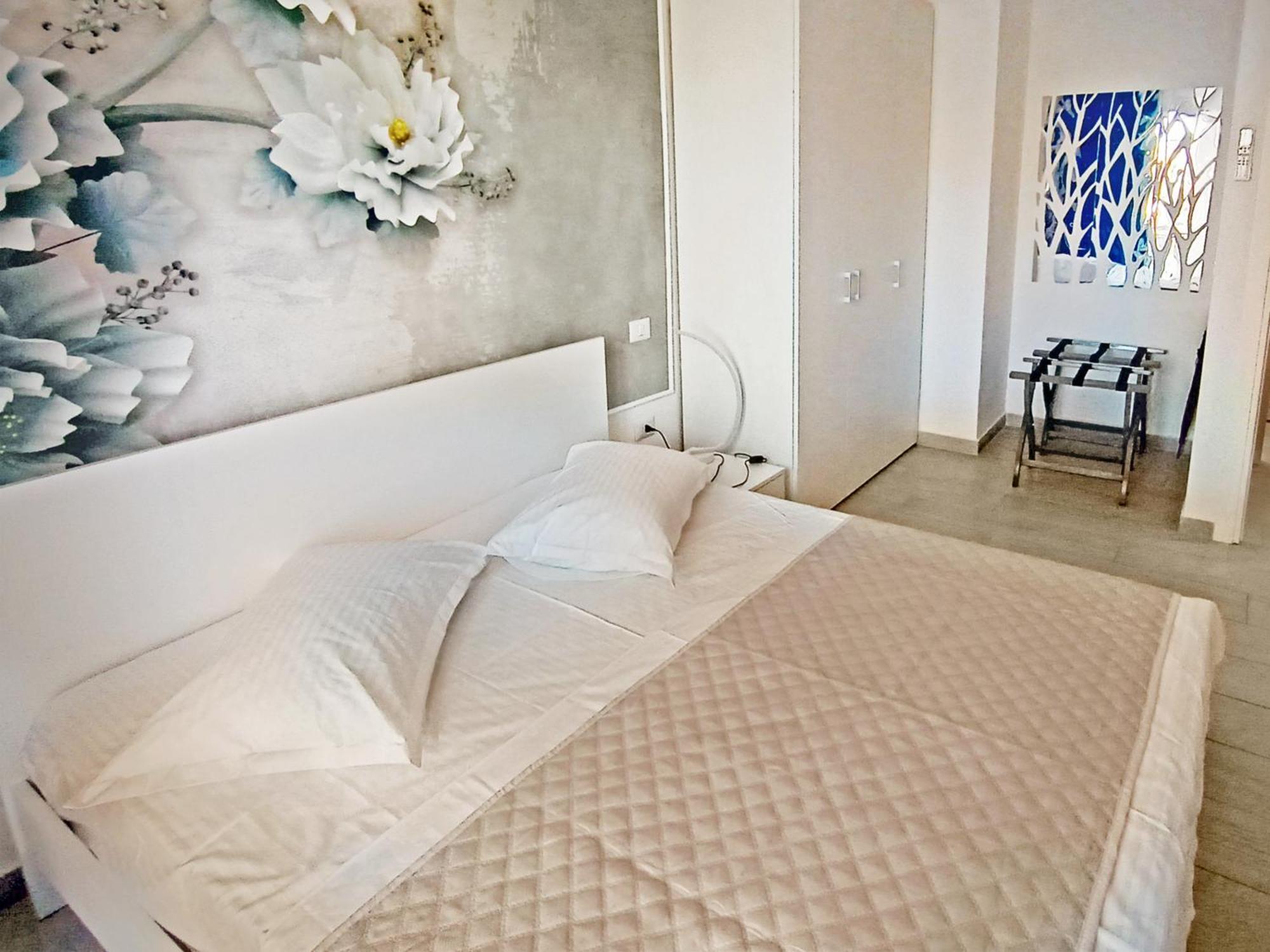 Casa Dei Fiori Blu Apartment Ла Мадалена Екстериор снимка